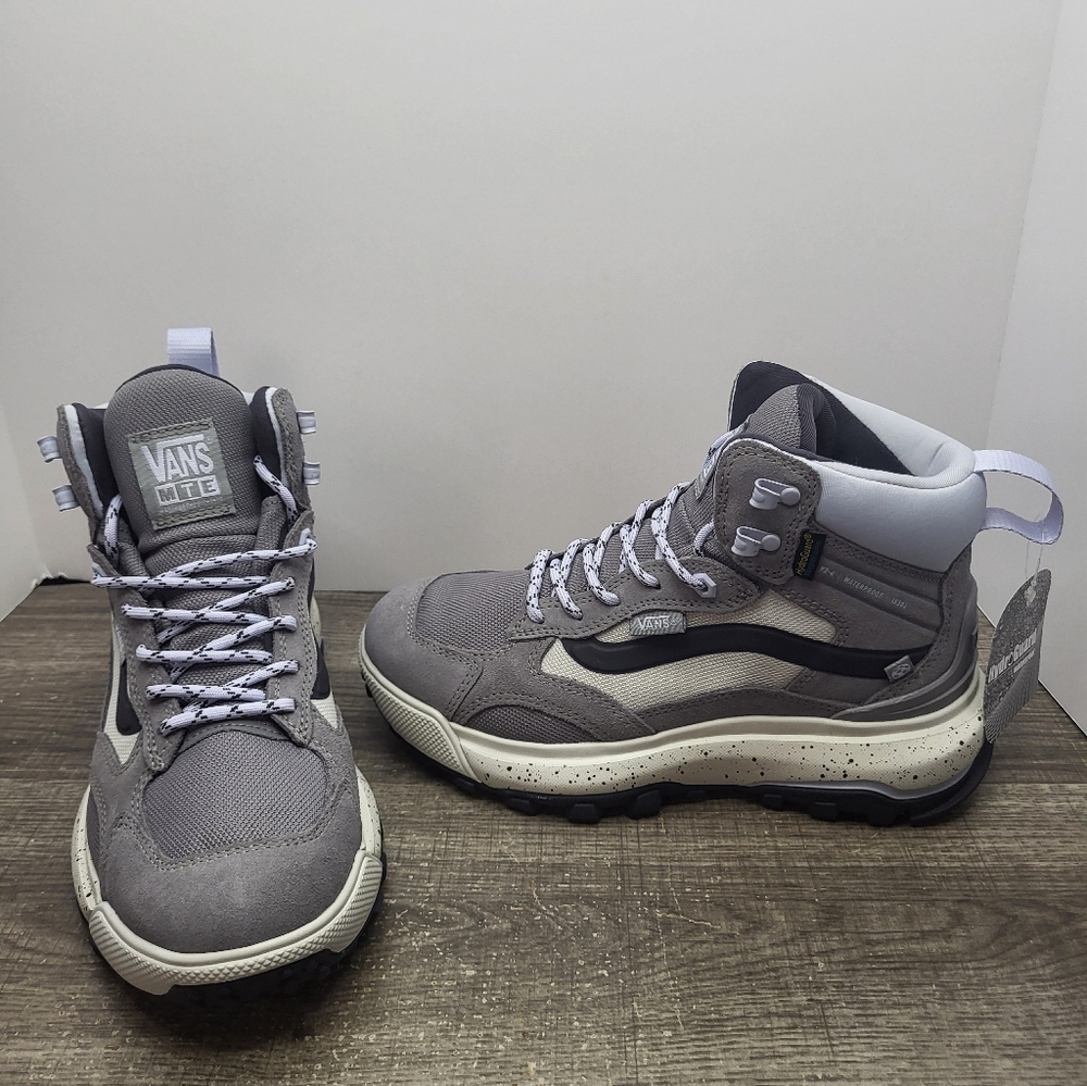 VANS MTE Crestline Waterproof Boots Women's Size 6.5 Grey Blue New